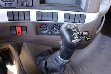 �������� ����T5 270���� 4X2 ����ǣ����(LZ5180TBQG2AB)ͼƬ