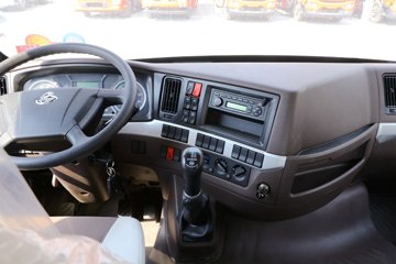 �������� ����T5 270���� 4X2 ����ǣ����(LZ5180TBQG2AB)ͼƬ