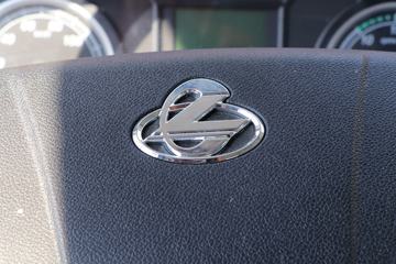 �������� ����T5 270���� 4X2 ����ǣ����(LZ5180TBQG2AB)ͼƬ