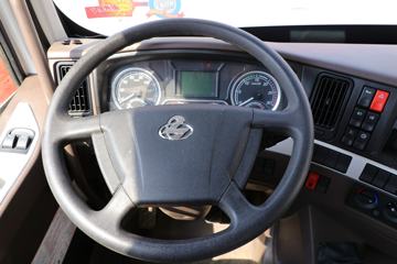 �������� ����T5 270���� 4X2 ����ǣ����(LZ5180TBQG2AB)ͼƬ