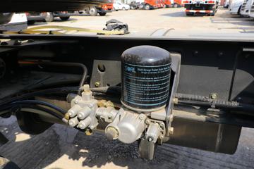 �������� ����T5 270���� 4X2 ����ǣ����(LZ5180TBQG2AB)ͼƬ