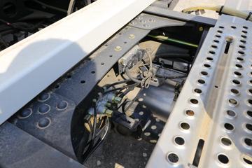 �������� ����T5 270���� 4X2 ����ǣ����(LZ5180TBQG2AB)ͼƬ