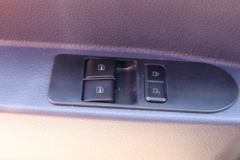 中国重汽HOWO 统帅 2019款 156马力 4.15米单排厢式轻卡(国六)(ZZ5047XXYG3315F144)