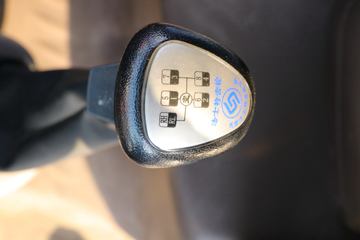  ³M3 200 4X2 6.8ʽػ(LZ5161XXYM3AC1)ͼƬ