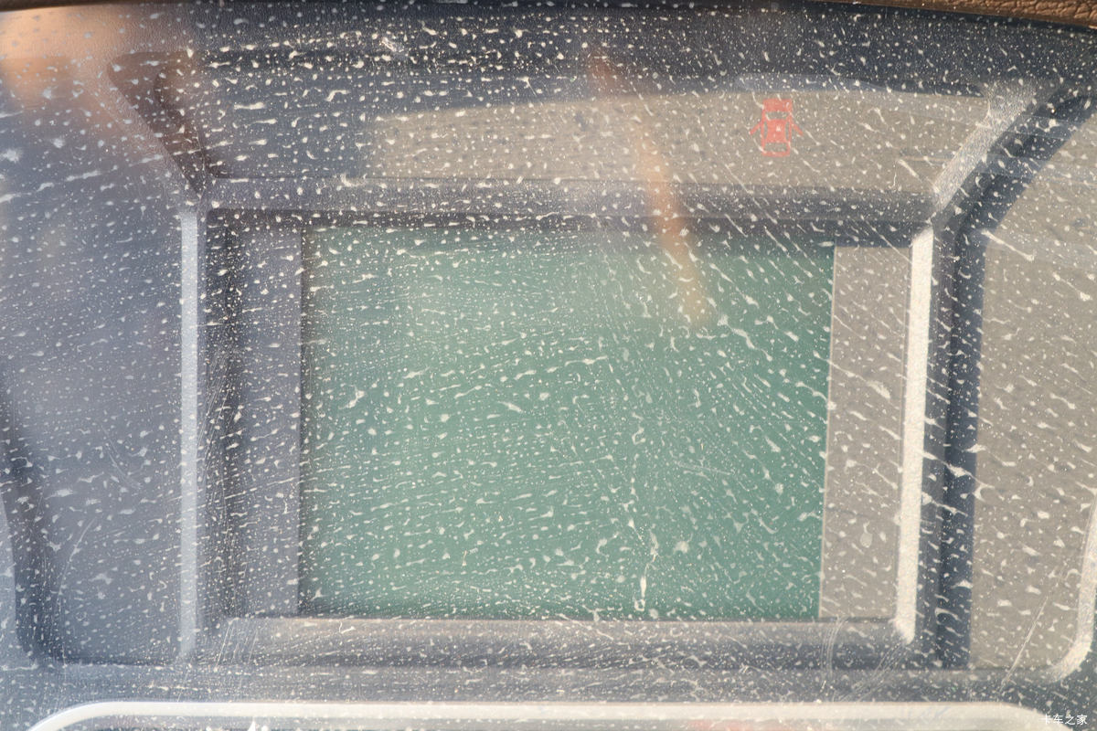  ³M3 200 4X2 6.8ʽػ(LZ5161XXYM3AC1)ʻ                                               