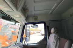 东风柳汽 新乘龙M3 200马力 4X2 6.8米厢式载货车(LZ5161XXYM3AC1)