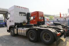 东风柳汽 乘龙H7重卡 460马力 6X2R牵引车(后桥提升)(LZ4255H7CB)