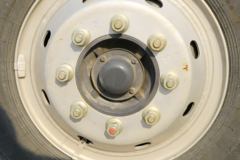 东风柳汽 新乘龙M3 200马力 4X2 6.8米厢式载货车(LZ5161XXYM3AC1)