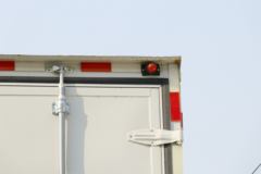 东风柳汽 新乘龙M3 200马力 4X2 6.8米厢式载货车(LZ5161XXYM3AC1)