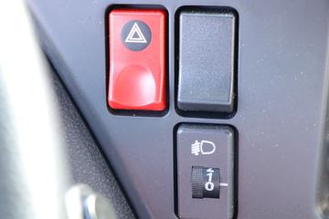 �������ó� ����VL�ؿ� 400���� 4X2ǣ����(����)ͼƬ