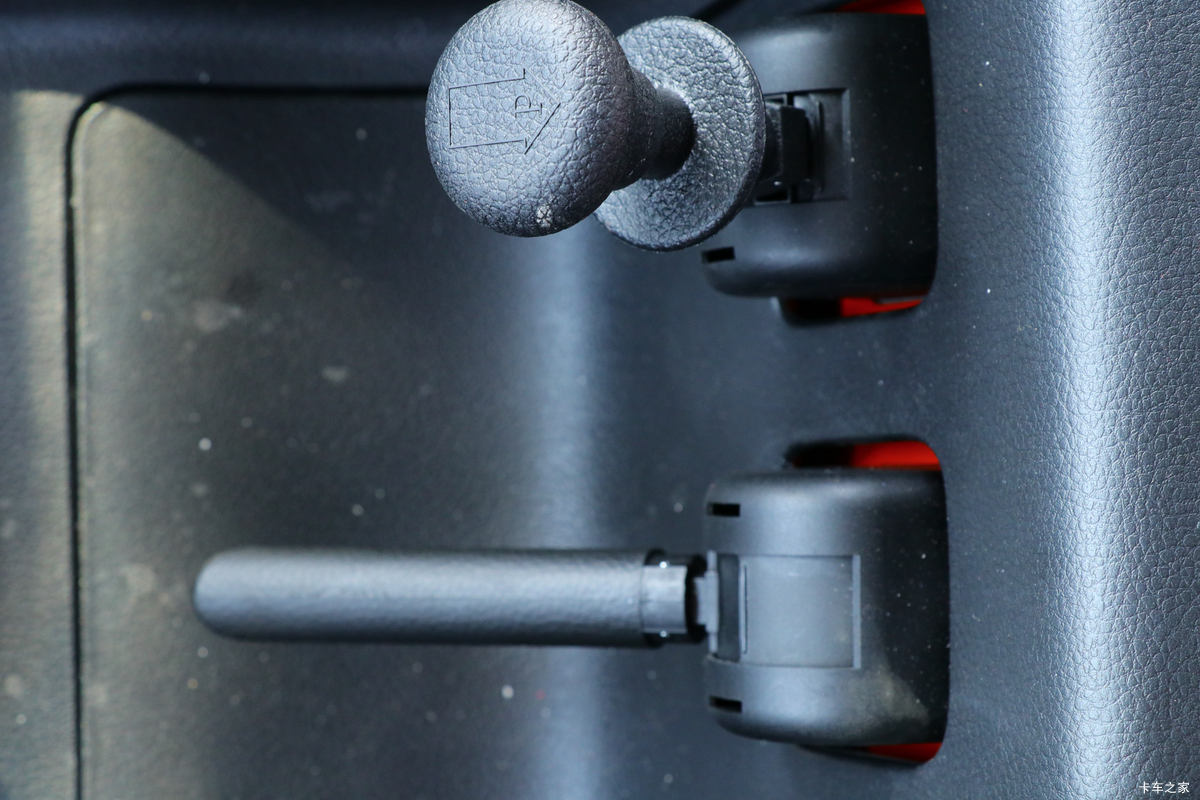 �������ó� ����VL�ؿ� 400���� 6X4ǣ����(����)(DFH4250A13)��ʻ��                                               