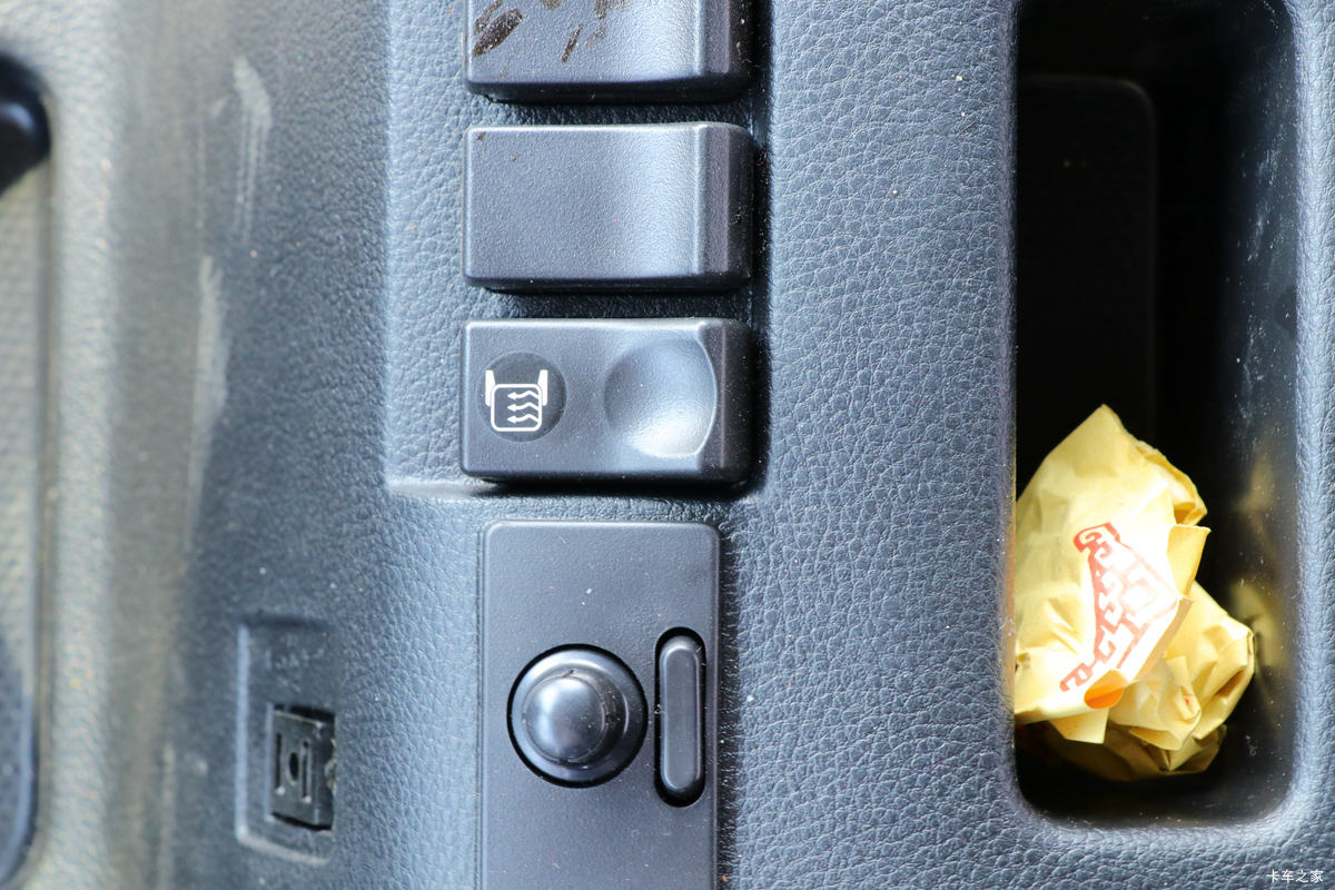 �������ó� ����VL�ؿ� 400���� 6X4ǣ����(����)(DFH4250A13)��ʻ��                                               