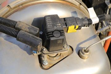 �������ó� ����VL�ؿ� 400���� 4X2ǣ����(����)ͼƬ