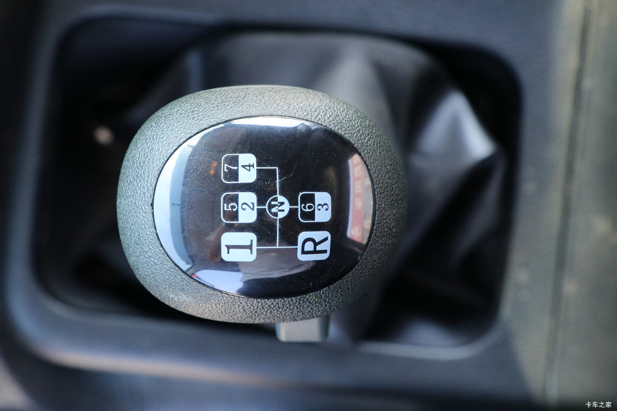 �������ó� ����VL�ؿ� 400���� 6X4ǣ����(����)(DFH4250A13)��ʻ��                                               