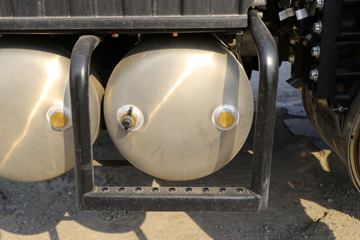 �������ó� ����VL�ؿ� 400���� 4X2ǣ����(����)ͼƬ