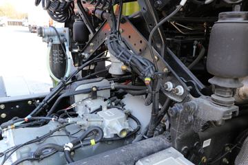 �������ó� ����VL�ؿ� 400���� 4X2ǣ����(����)ͼƬ