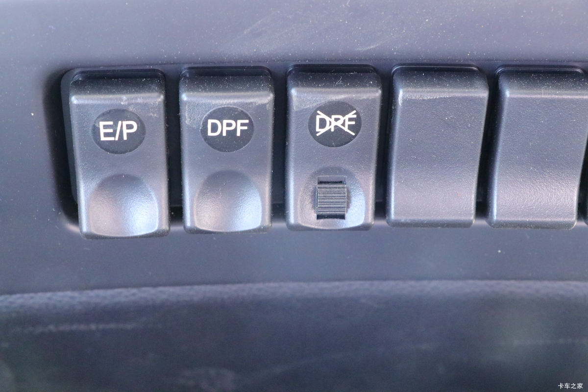 �������ó� ����VL�ؿ� 400���� 6X4ǣ����(����)(DFH4250A13)��ʻ��                                               