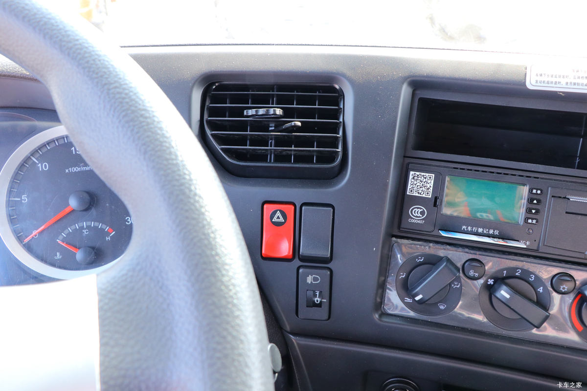 �������ó� ����VL�ؿ� 400���� 6X4ǣ����(����)(DFH4250A13)��ʻ��                                               