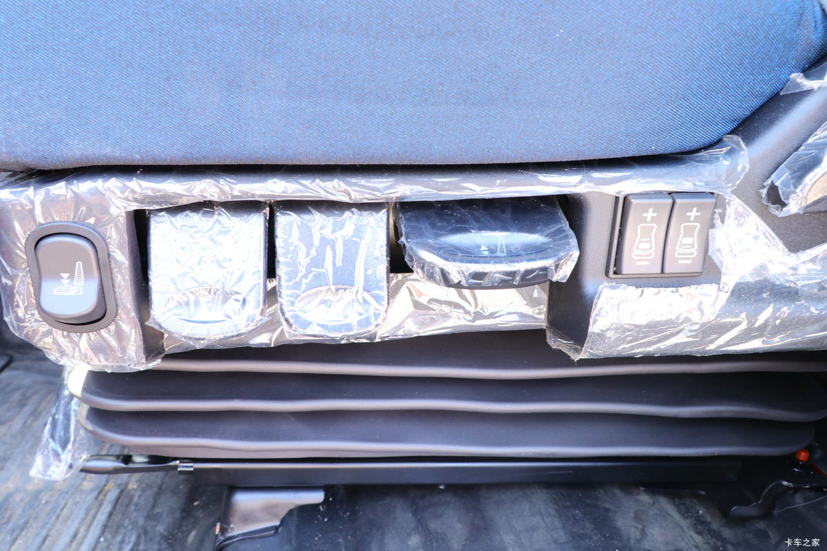 �������ó� ����VL�ؿ� 400���� 6X4ǣ����(����)(DFH4250A13)��ʻ��                                               