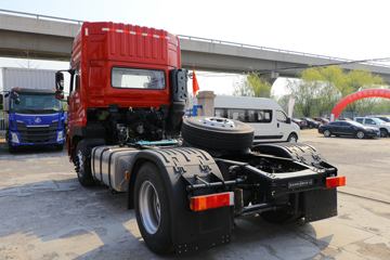 �������ó� ����VL�ؿ� 400���� 4X2ǣ����(����)ͼƬ