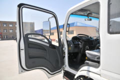 唐骏欧铃 T1系列 110马力 3.85米排半栏板轻卡(ZB1041KPD6V)