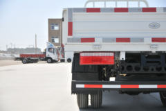 唐骏欧铃 T1系列 110马力 3.85米排半栏板轻卡(ZB1041KPD6V)