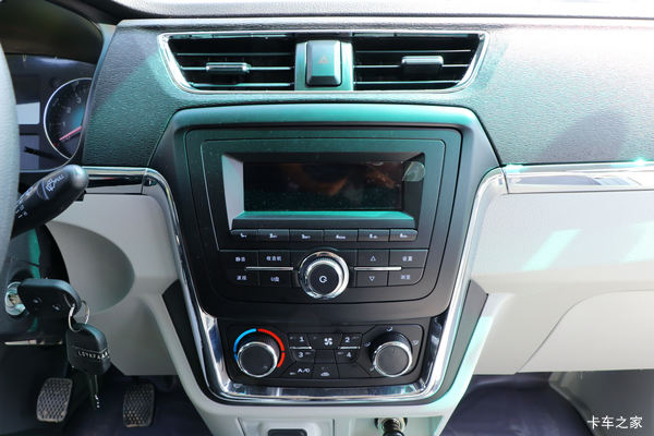 新海狮小VAN(微面)太原市火热促销中 让利高达0.2万