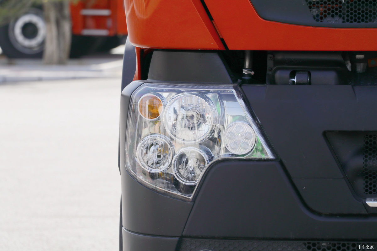 �й����� HOWO TX�ؿ� 440���� 6X4 ǣ����(����)���                                                