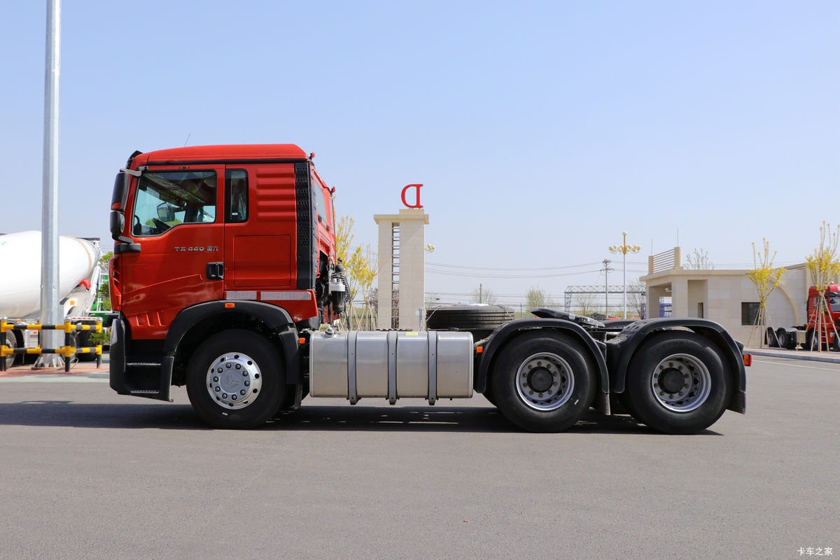 �й����� HOWO TX�ؿ� 440���� 6X4 ǣ����(����)���                                                