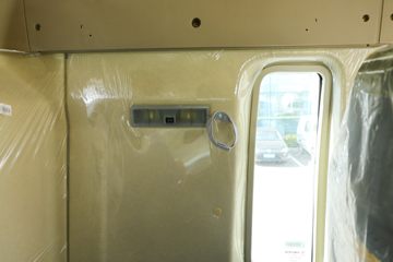 �й����� HOWO TX�ؿ� 440���� 6X4 ǣ����(����)(ZZ4257V324GF1)ͼƬ