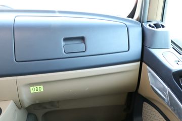 �й����� HOWO TX�ؿ� 440���� 6X4 ǣ����(����)(ZZ4257V324GF1)ͼƬ