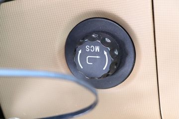 �й����� HOWO TX�ؿ� 440���� 6X4 ǣ����(����)(ZZ4257V324GF1)ͼƬ