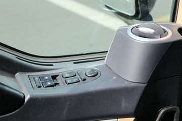 �й����� HOWO TX�ؿ� 440���� 6X4 ǣ����(����)(ZZ4257V324GF1)ͼƬ