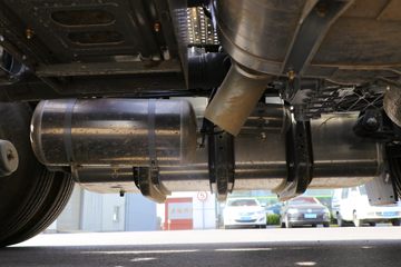 �й����� HOWO TX�ؿ� 440���� 6X4 ǣ����(����)(ZZ4257V324GF1)ͼƬ