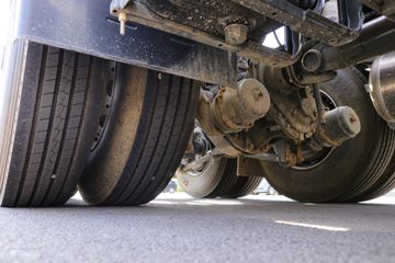 �й����� HOWO TX�ؿ� 440���� 6X4 ǣ����(����)(ZZ4257V324GF1)ͼƬ