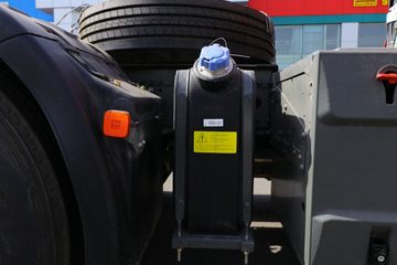 �й����� HOWO TX�ؿ� 440���� 6X4 ǣ����(����)(ZZ4257V324GF1)ͼƬ