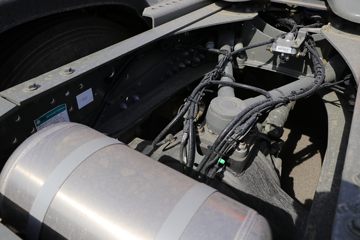 �й����� HOWO TX�ؿ� 440���� 6X4 ǣ����(����)(ZZ4257V324GF1)ͼƬ