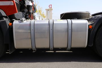 �й����� HOWO TX�ؿ� 440���� 6X4 ǣ����(����)(ZZ4257V324GF1)ͼƬ