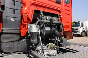 �й����� HOWO TX�ؿ� 440���� 6X4 ǣ����(����)(ZZ4257V324GF1)ͼƬ