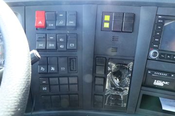 �й����� HOWO T7H�ؿ� 440���� 6X4Σ��Ʒǣ����(����)(Һ��)(ZZ4257V324HF1W)ͼƬ