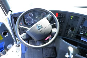 �й����� HOWO T7H�ؿ� 440���� 6X4Σ��Ʒǣ����(����)(Һ��)(ZZ4257V324HF1W)ͼƬ