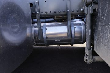 �й����� HOWO T7H�ؿ� 440���� 6X4Σ��Ʒǣ����(����)(Һ��)(ZZ4257V324HF1W)ͼƬ