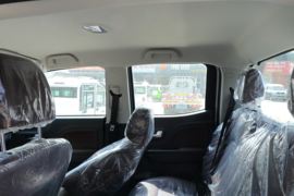 风骏7&nbsp;皮卡驾驶室                                               图片