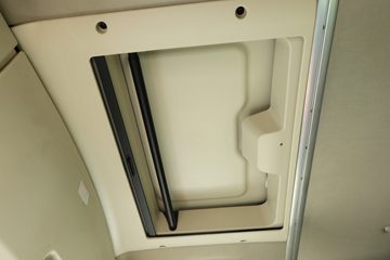 ���� ŷ��EST ������ 470���� 6X4 ǣ����(����)ͼƬ