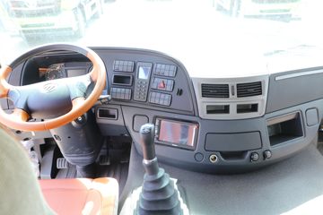 ���� ŷ��EST ������ 470���� 6X4 ǣ����(����)ͼƬ