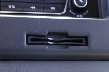 ���� �����A6LII�п� 220���� 4X2 6.8����ʽ�ػ���(����)(HFC5161XXYP3K2A5)ͼƬ