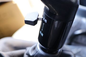 ���� �����A6LII�п� 220���� 4X2 6.8����ʽ�ػ���(����)(HFC5161XXYP3K2A5)ͼƬ