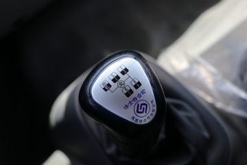 ���� �����A6LII�п� 220���� 4X2 6.8����ʽ�ػ���(����)(HFC5161XXYP3K2A5)ͼƬ