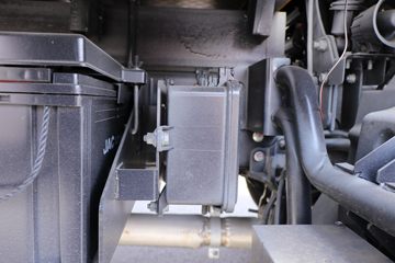 ���� �����A6LII�п� 220���� 4X2 6.8����ʽ�ػ���(����)(HFC5161XXYP3K2A5)ͼƬ