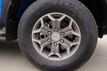 ���� ��½��E5 2018�� ������ 2.4L���� 136���� ���� ����˫��Ƥ��ͼƬ